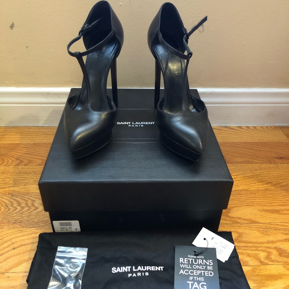 Saint Laurent pumps